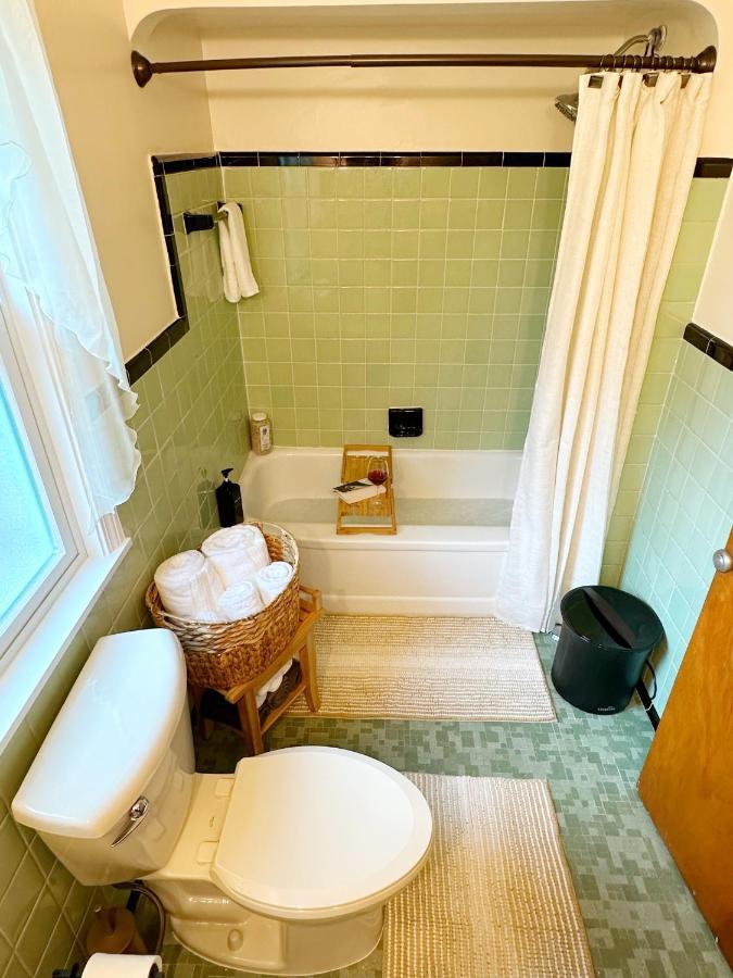 Апартаменты Cozy, Private Loft 15 Min Away From Downtown Detroit Grosse Pointe Park Экстерьер фото